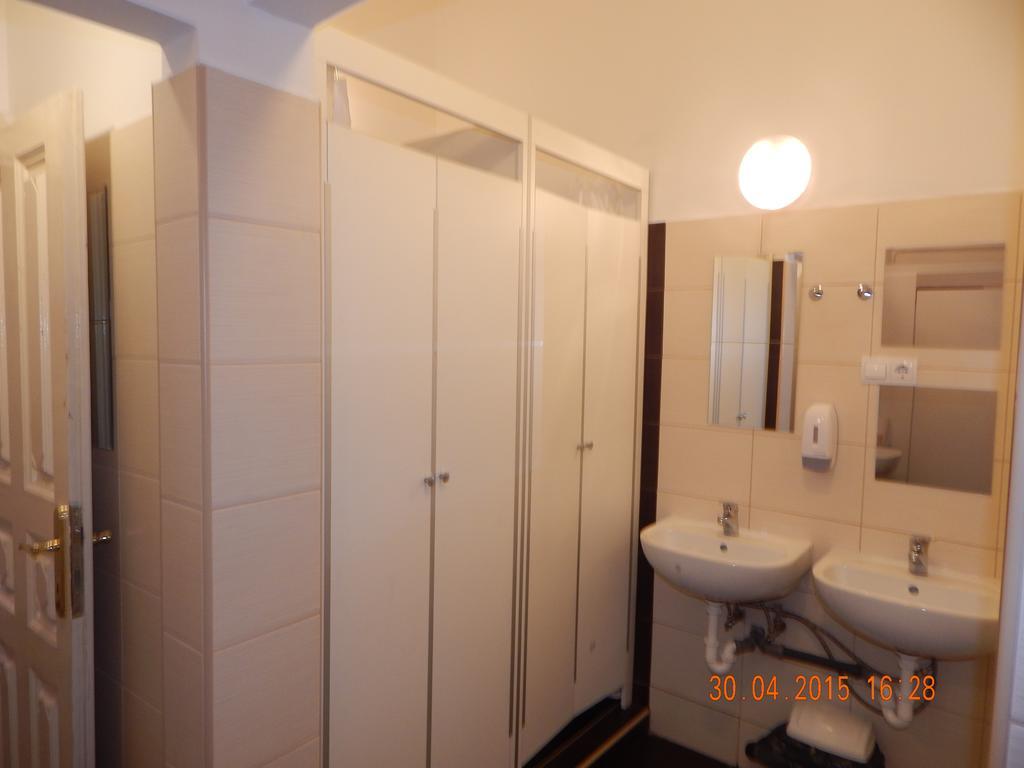 Violet Hostel Budapeşte Dış mekan fotoğraf